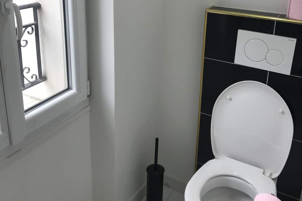 Photo of Bathroom in Carrieres-sous-Poissy