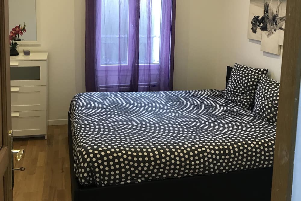 Photo of Bedroom in Carrieres-sous-Poissy