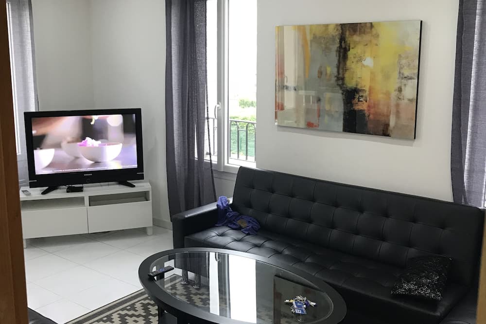 Photo of Livingroom in Carrieres-sous-Poissy