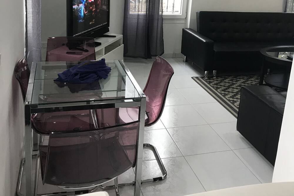 Photo of Livingroom in Carrieres-sous-Poissy