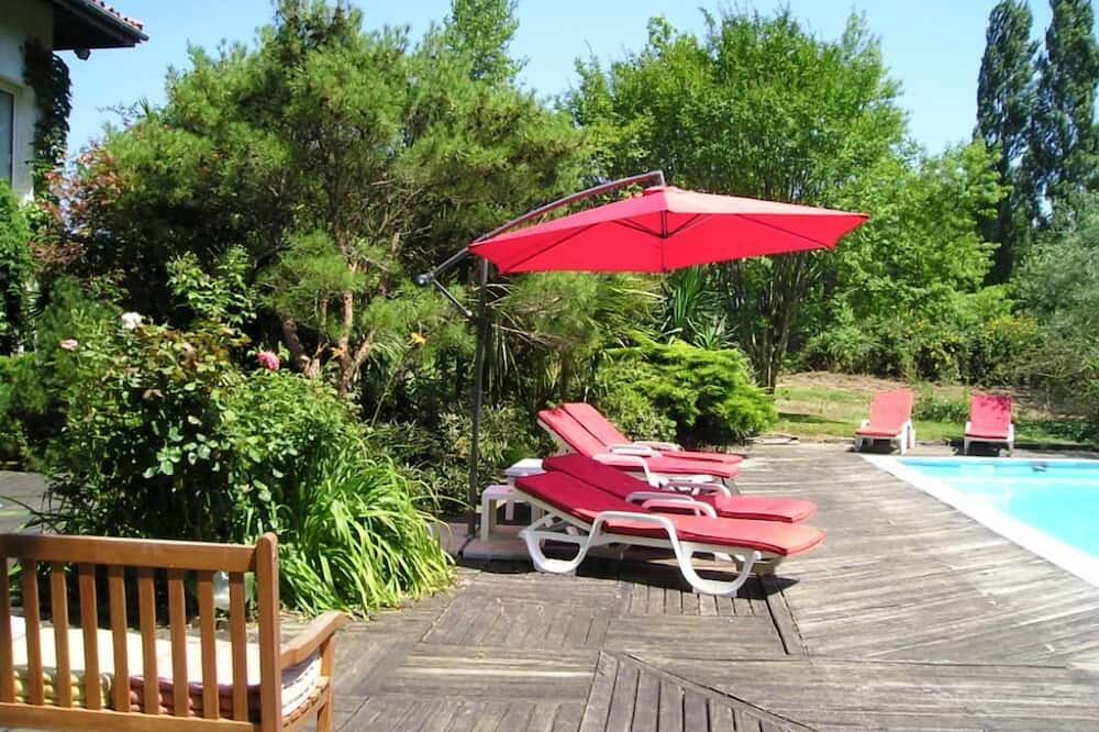 Photo of Outdoor in Habas