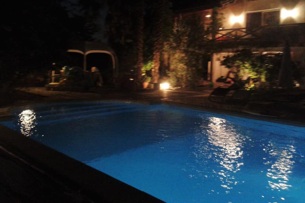 Photo of Outdoor in Habas