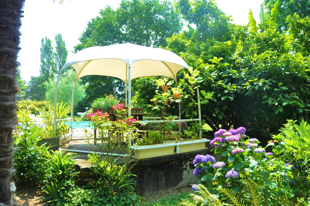 Photo of Outdoor in Habas