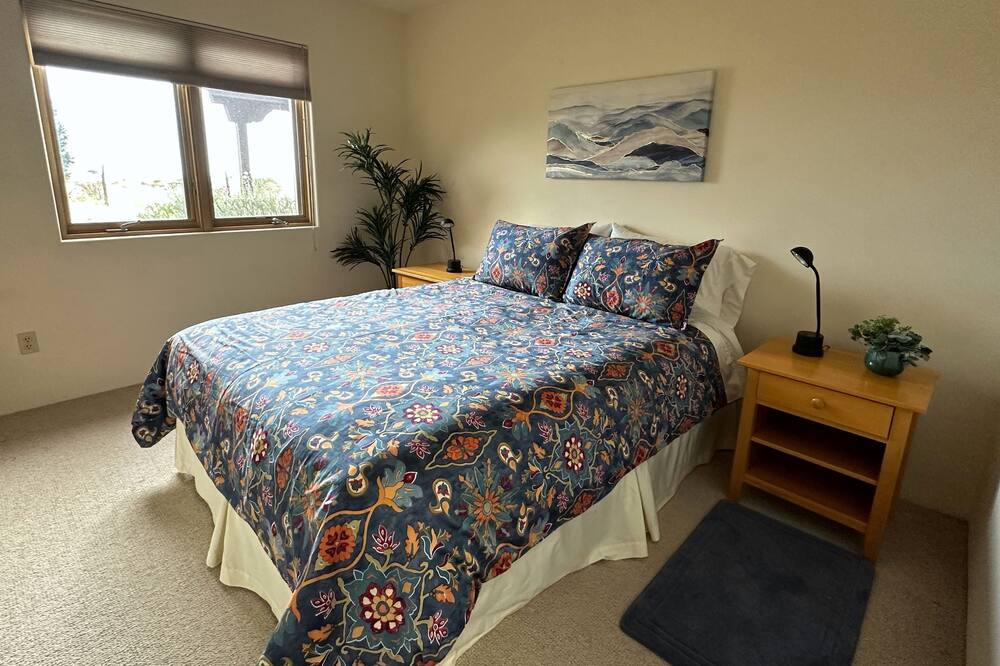 Photo of Bedroom in Eldorado at Santa Fe