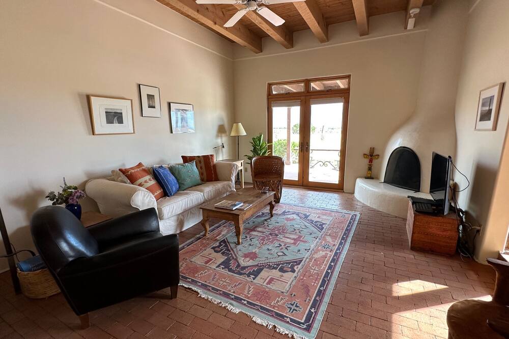Photo of Livingroom in Eldorado at Santa Fe