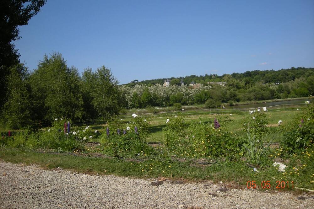 Photo of Outdoor in Moussais-la-Bataille