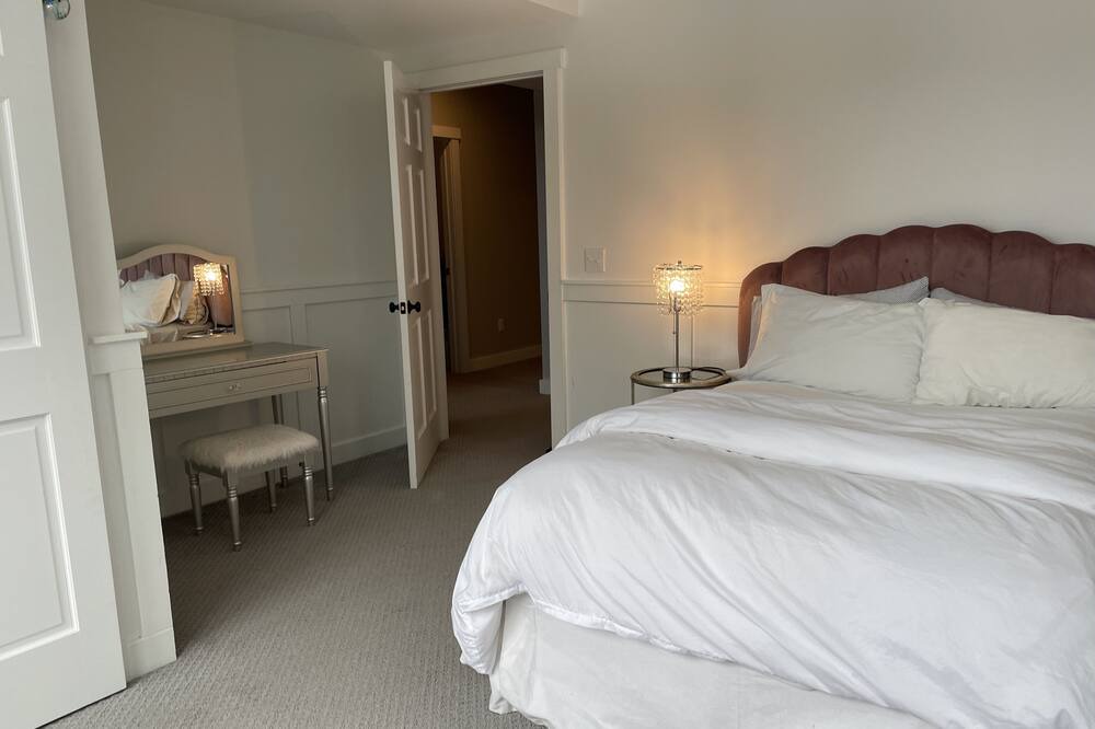 Photo of Bedroom in Ellicottville