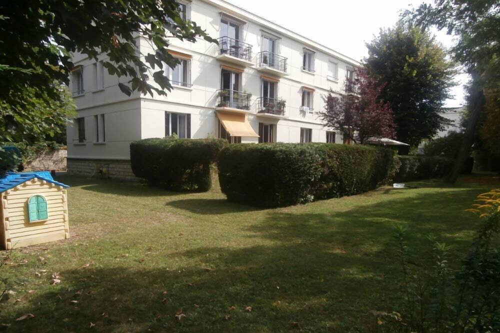 Photo of Outdoor in Chatou