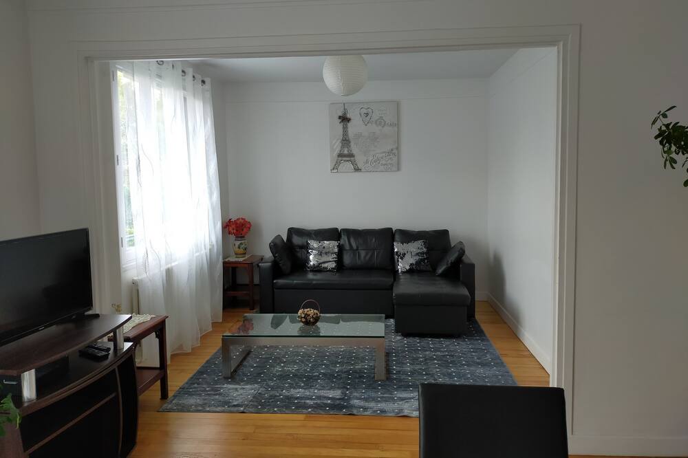 Photo of Livingroom in Chatou