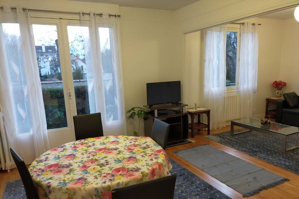 Photo of Livingroom in Chatou