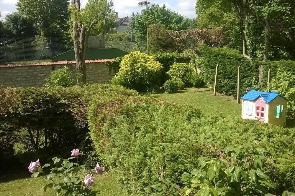 Photo of Outdoor in Chatou