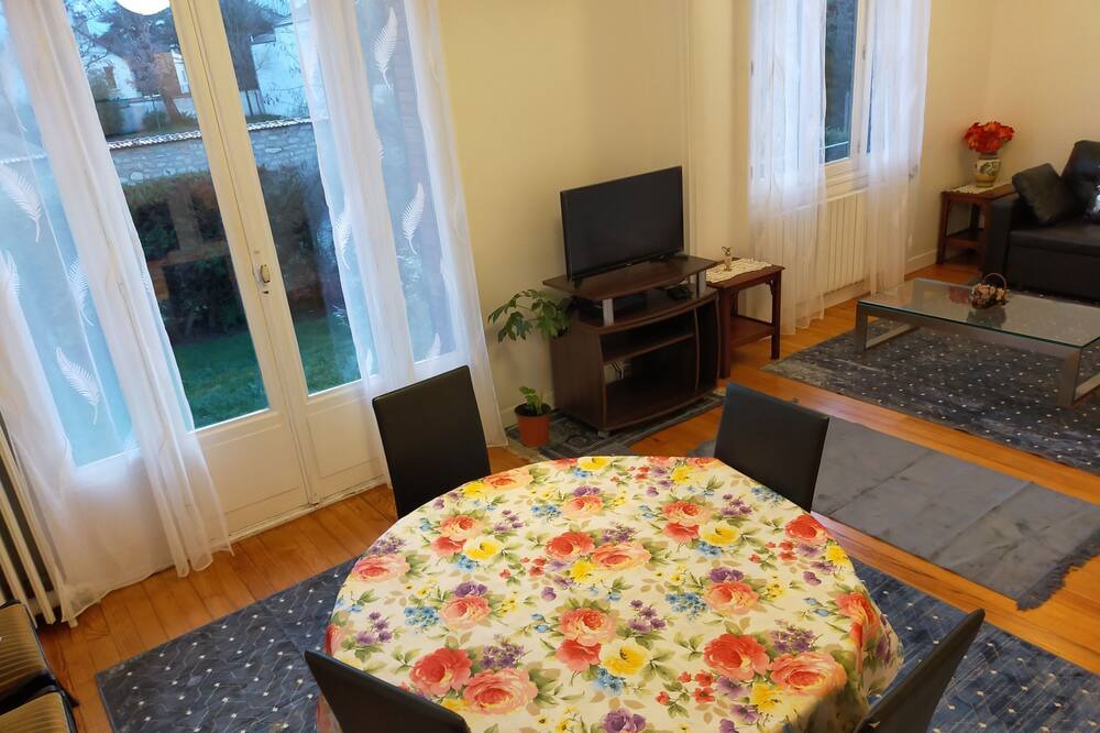 Photo of Livingroom in Chatou