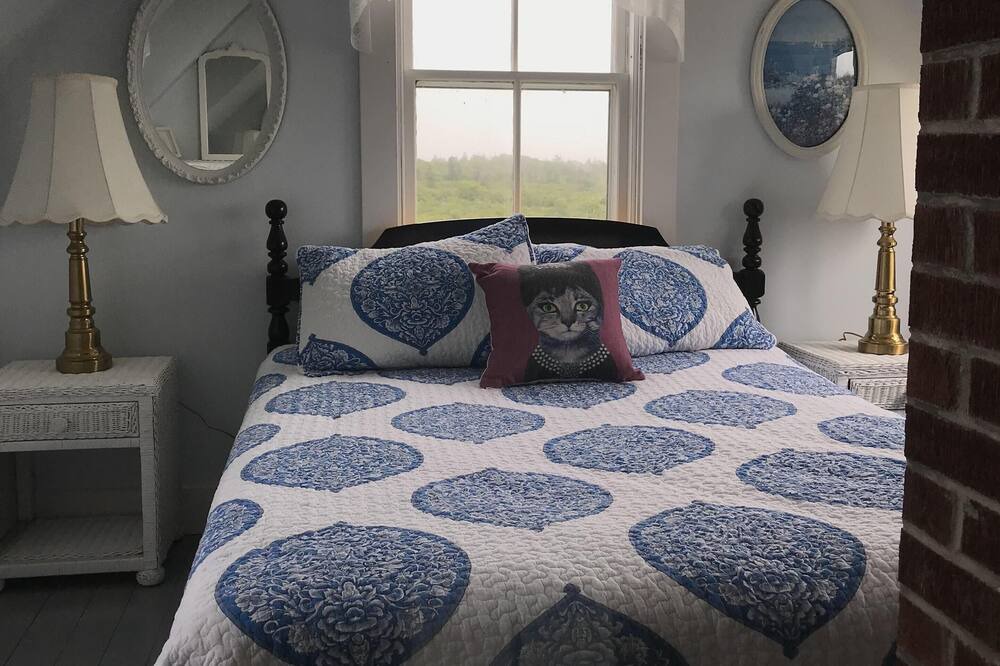 Photo of Others in Ragged Island