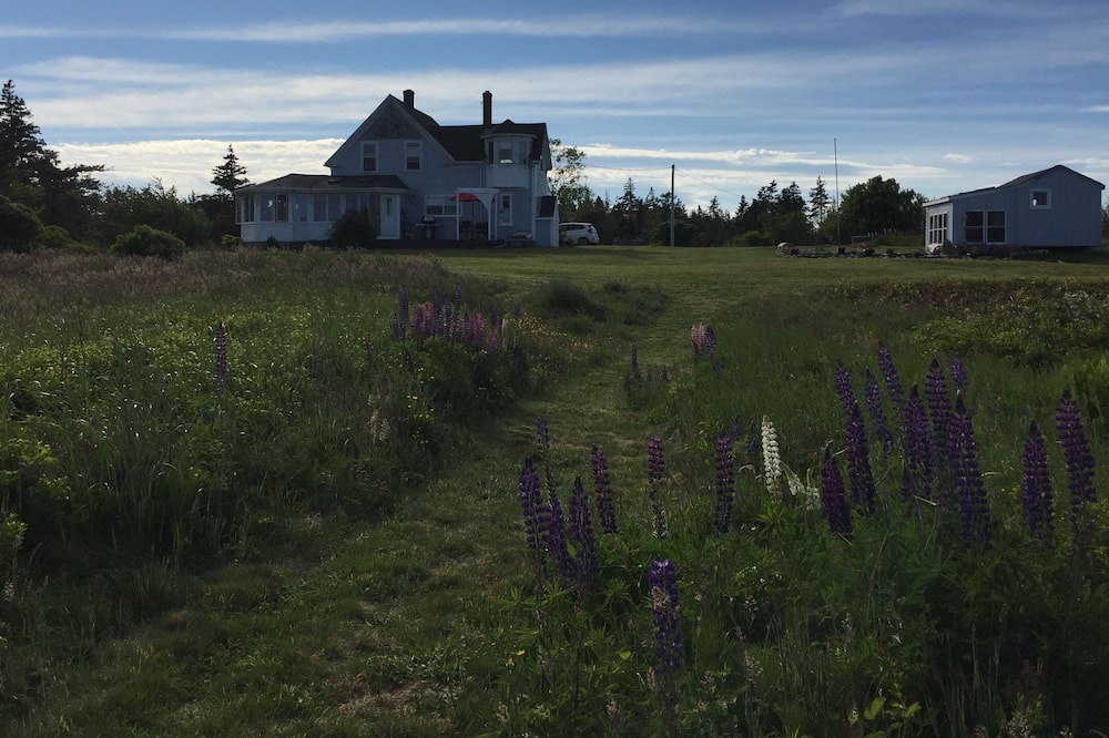 Photo of Others in Ragged Island