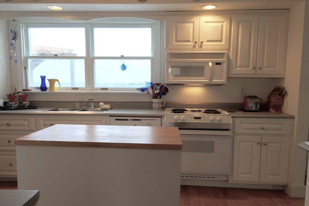 Photo of Others in Ragged Island