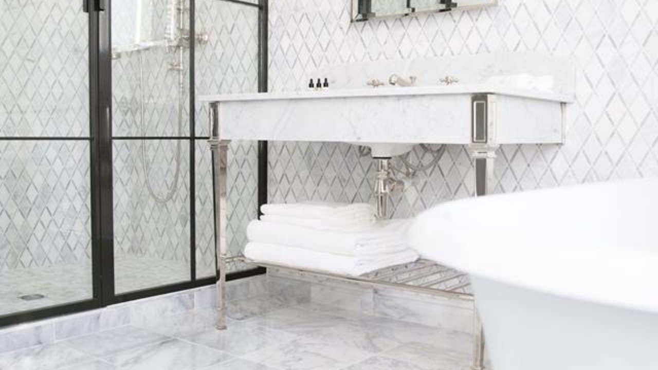 Photo of Bathroom in Epernay