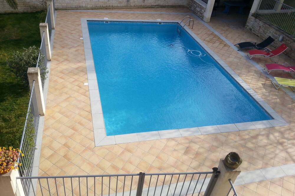 Photo of Outdoor in Bellegarde