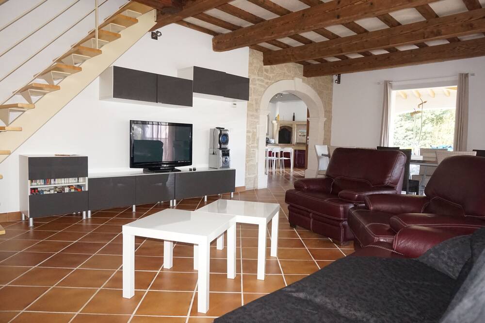 Photo of Livingroom in Bellegarde