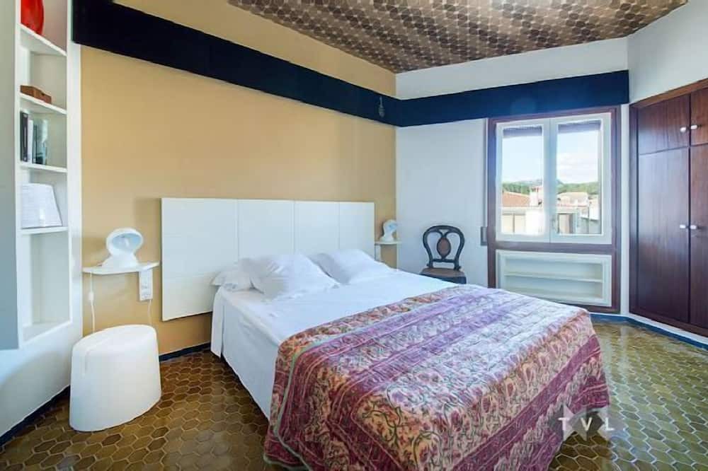Photo of Bedroom in Riudecanyes