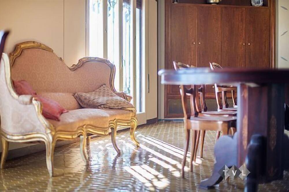 Photo of Livingroom in Riudecanyes