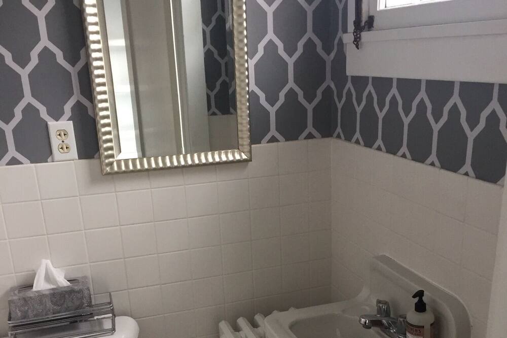 Photo of Bathroom in Lakewood