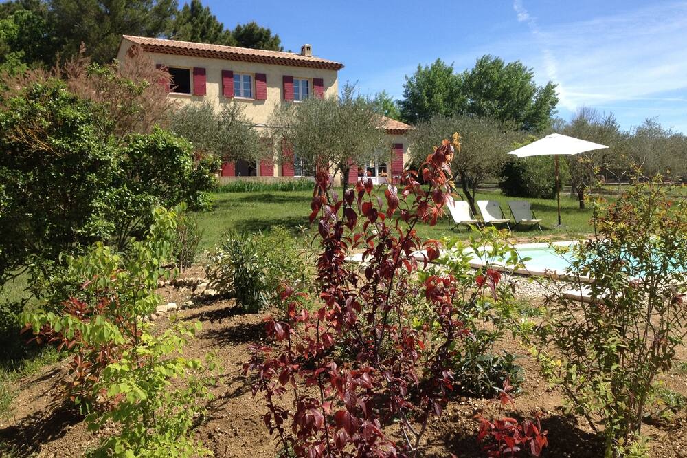 Photo of Outdoor in Le Val