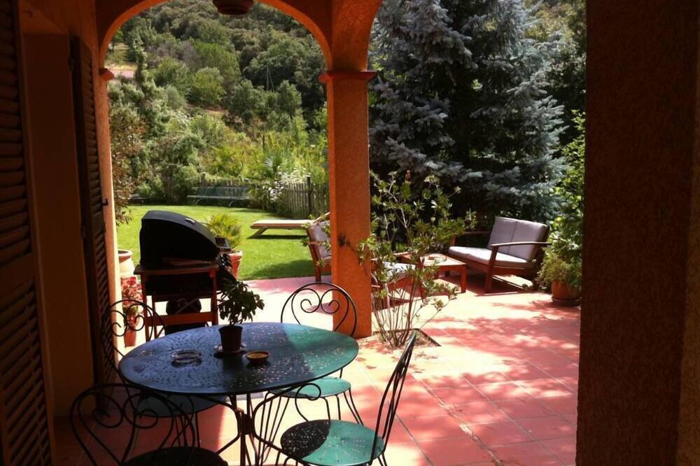 Photo of Patio Balcony in Reynes
