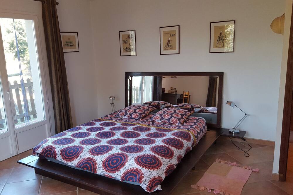 Photo of Bedroom in Reynes