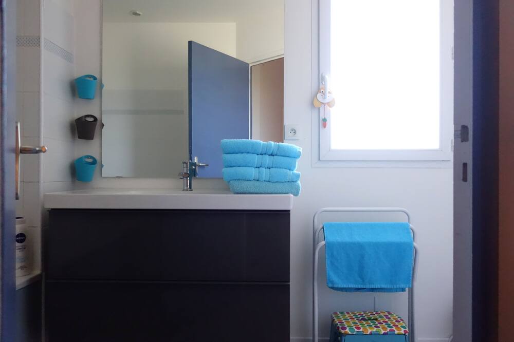 Photo of Bathroom in Pleurtuit