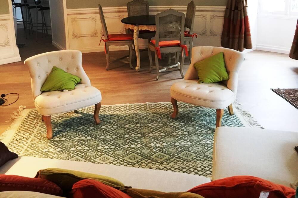 Photo of Livingroom in Azay-le-Rideau