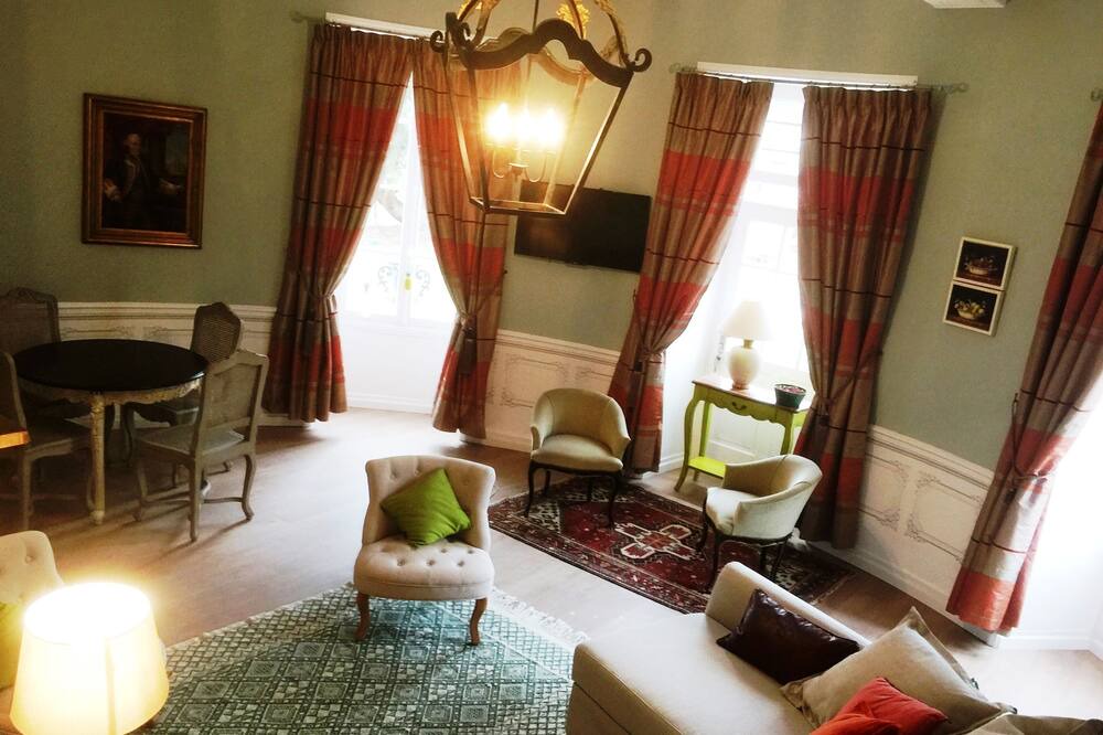 Photo of Livingroom in Azay-le-Rideau