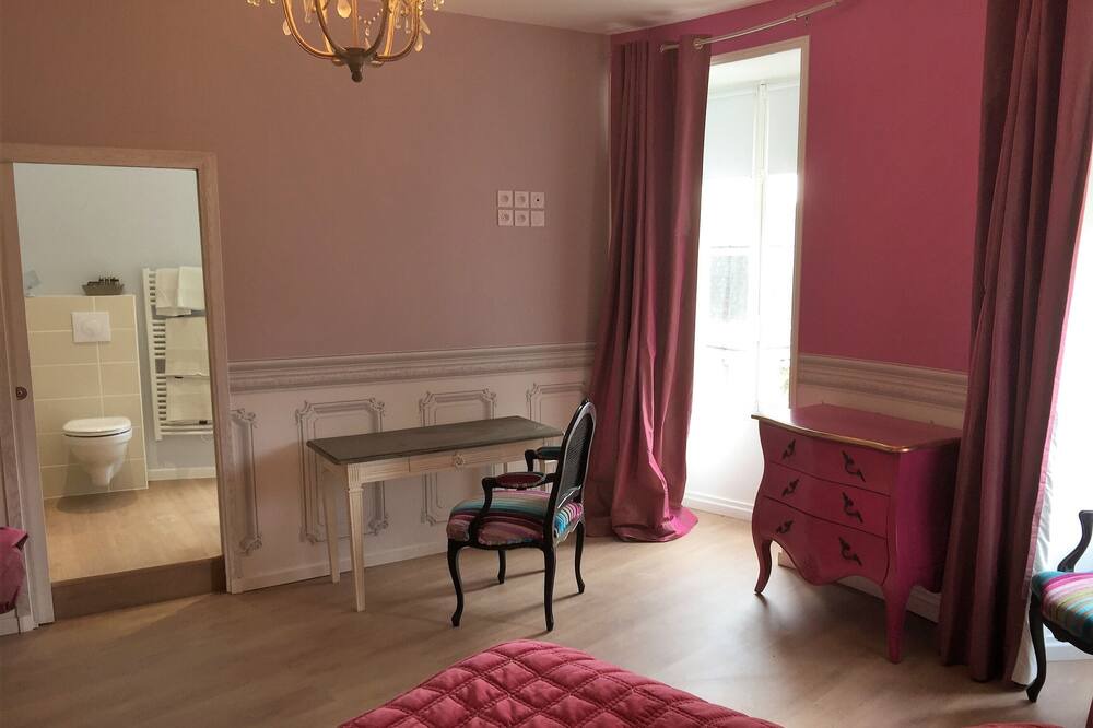 Photo of Bedroom in Azay-le-Rideau