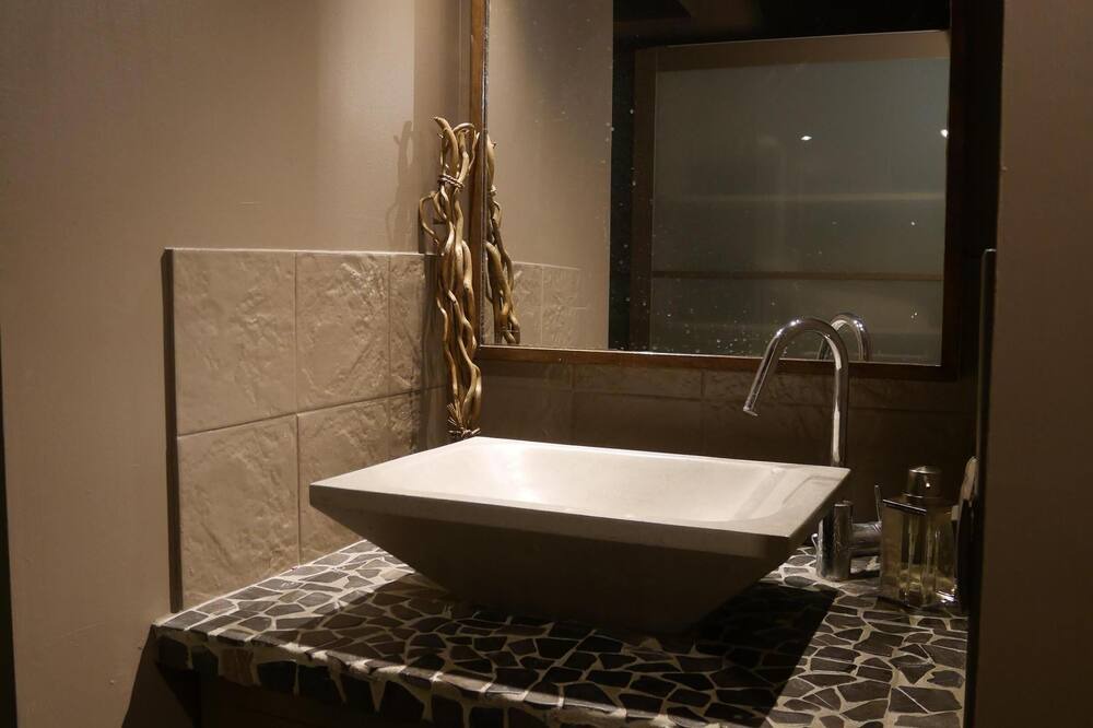 Photo of Bathroom in Montpellier City-Centre