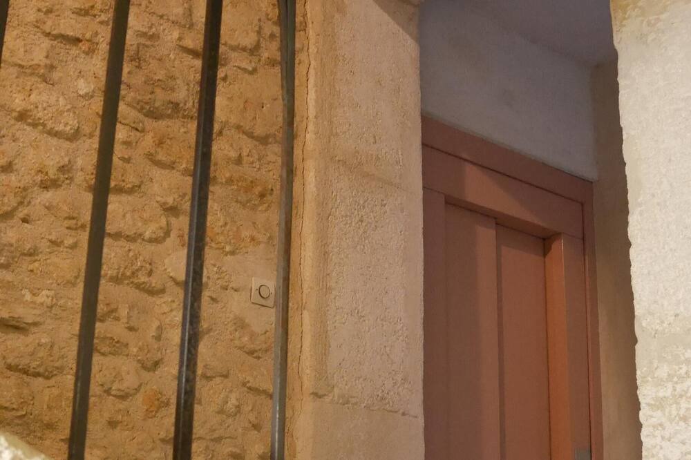 Photo of Bedroom in Montpellier City-Centre