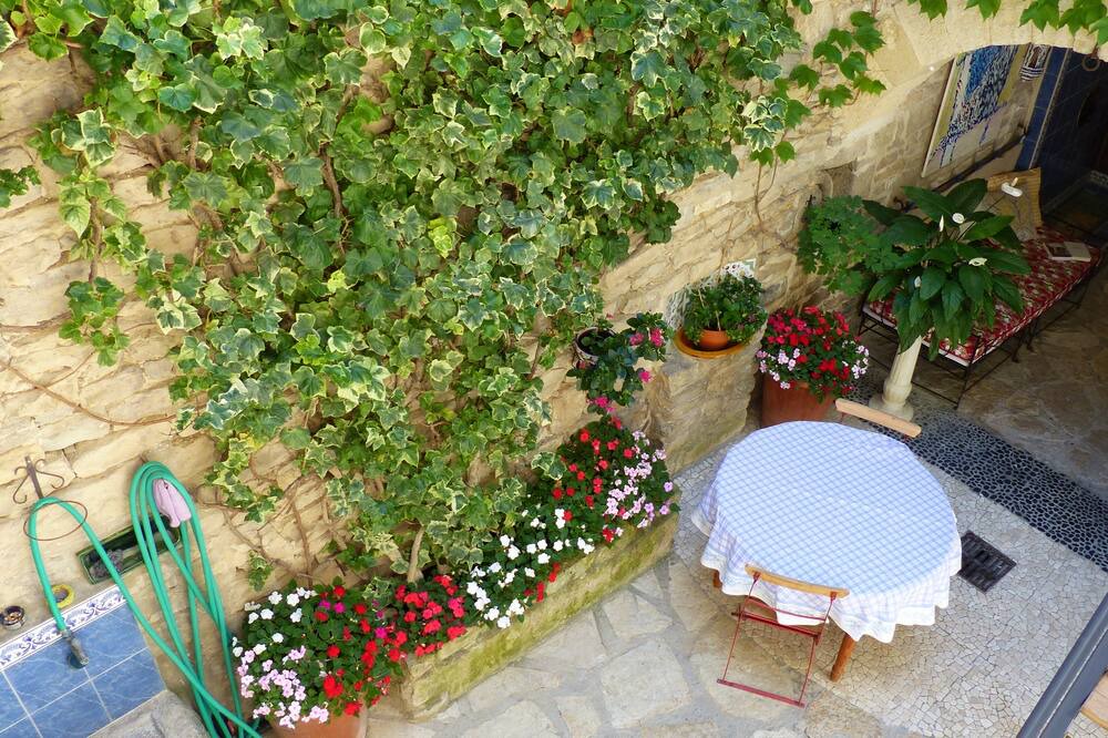 Photo of Patio Balcony in Calvisson
