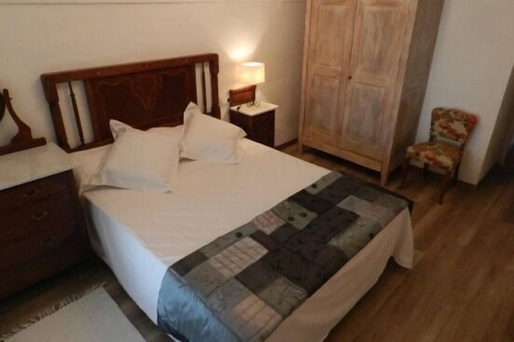 Photo of Bedroom in Avinyonet de Puigventos