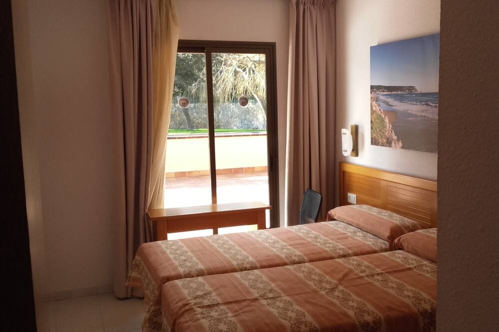 Photo of Bedroom in Pals