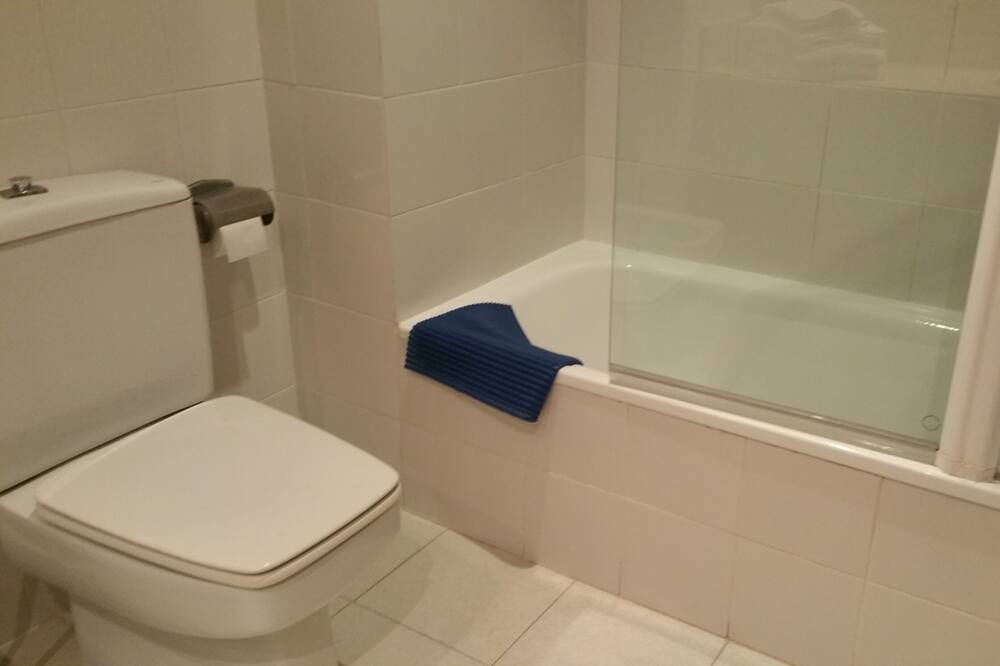 Photo of Bathroom in Pals