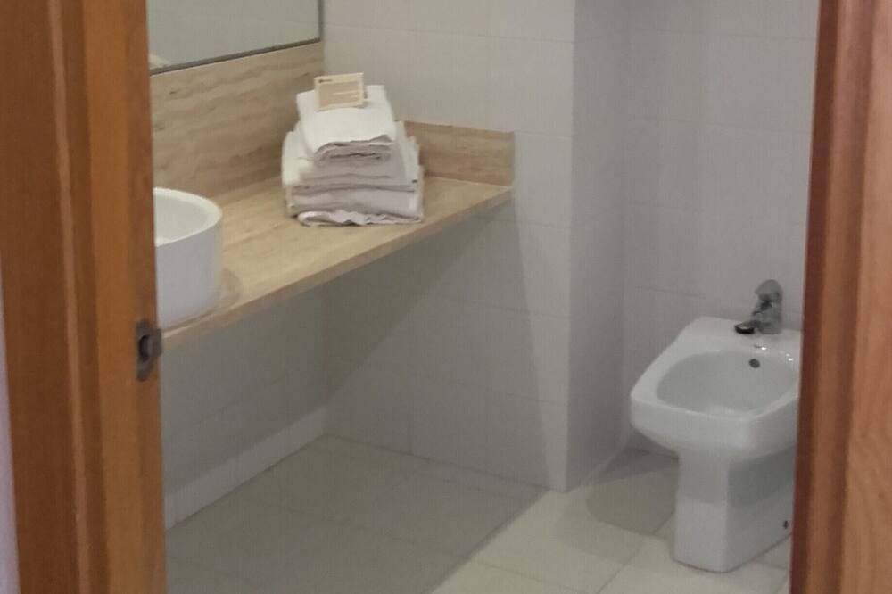 Photo of Bathroom in Pals