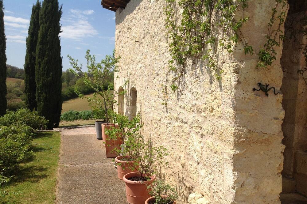 Photo of Outdoor in Saint-Clar