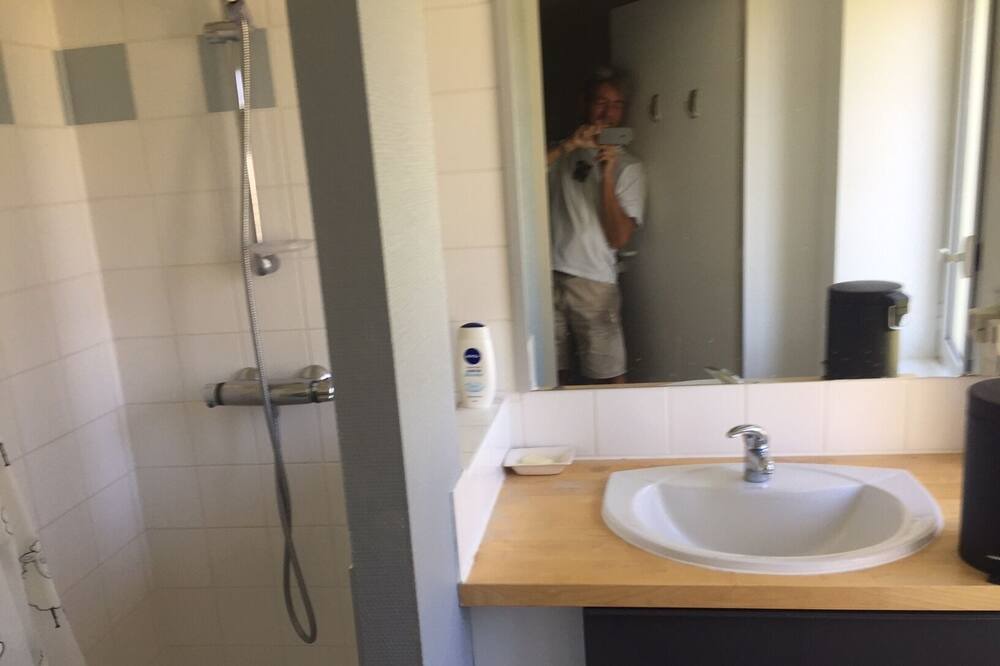 Photo of Bathroom in Saint-Clar