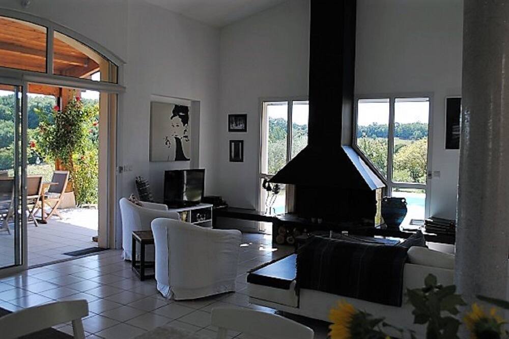 Photo of Livingroom in Saint-Clar