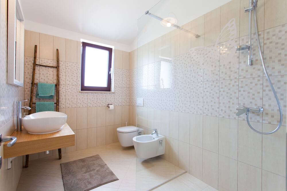Photo of Bathroom in Jakovici