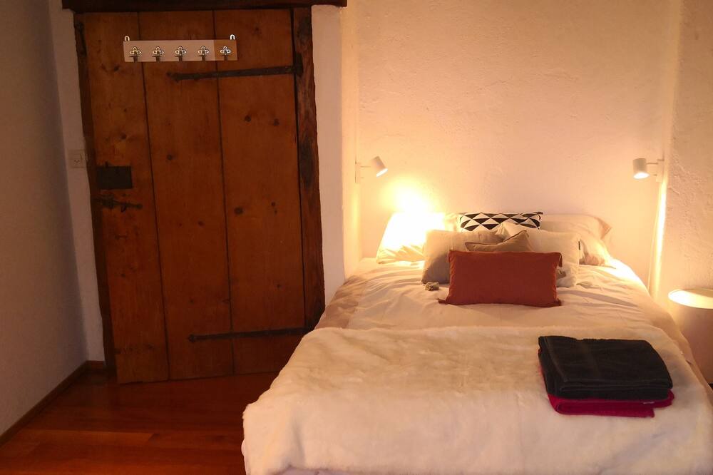 Photo of Bedroom in Chavannes-le-Veyron