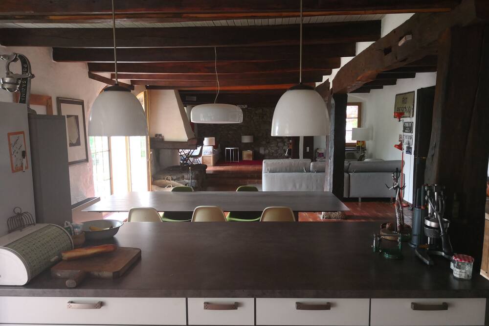 Photo of Kitchen in Chavannes-le-Veyron