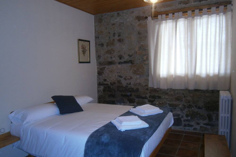 Photo of Bedroom in Capolat