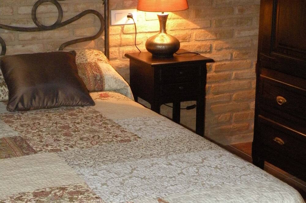 Photo of Bedroom in Calaceite