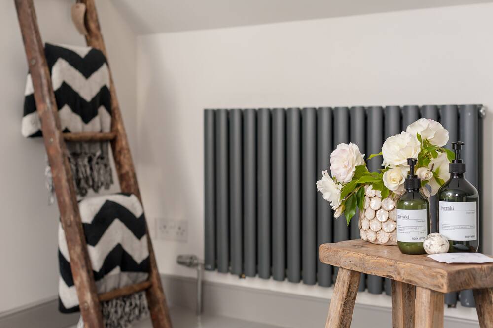 Photo of Others in Lauder