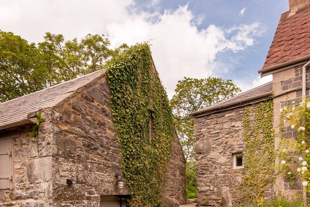 Photo of Others in Lauder