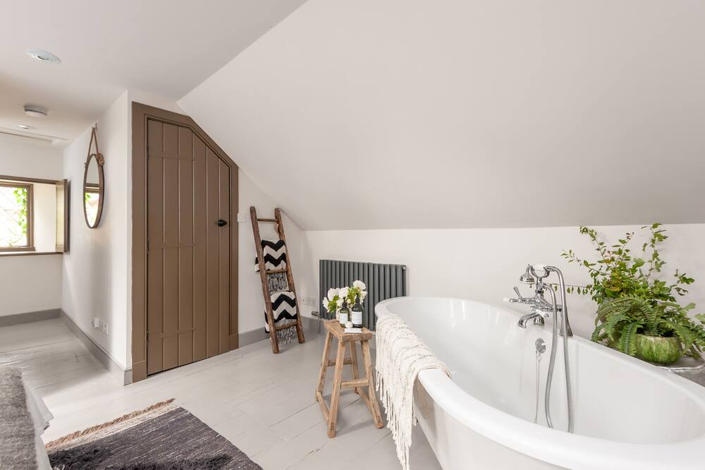 Photo of Others in Lauder